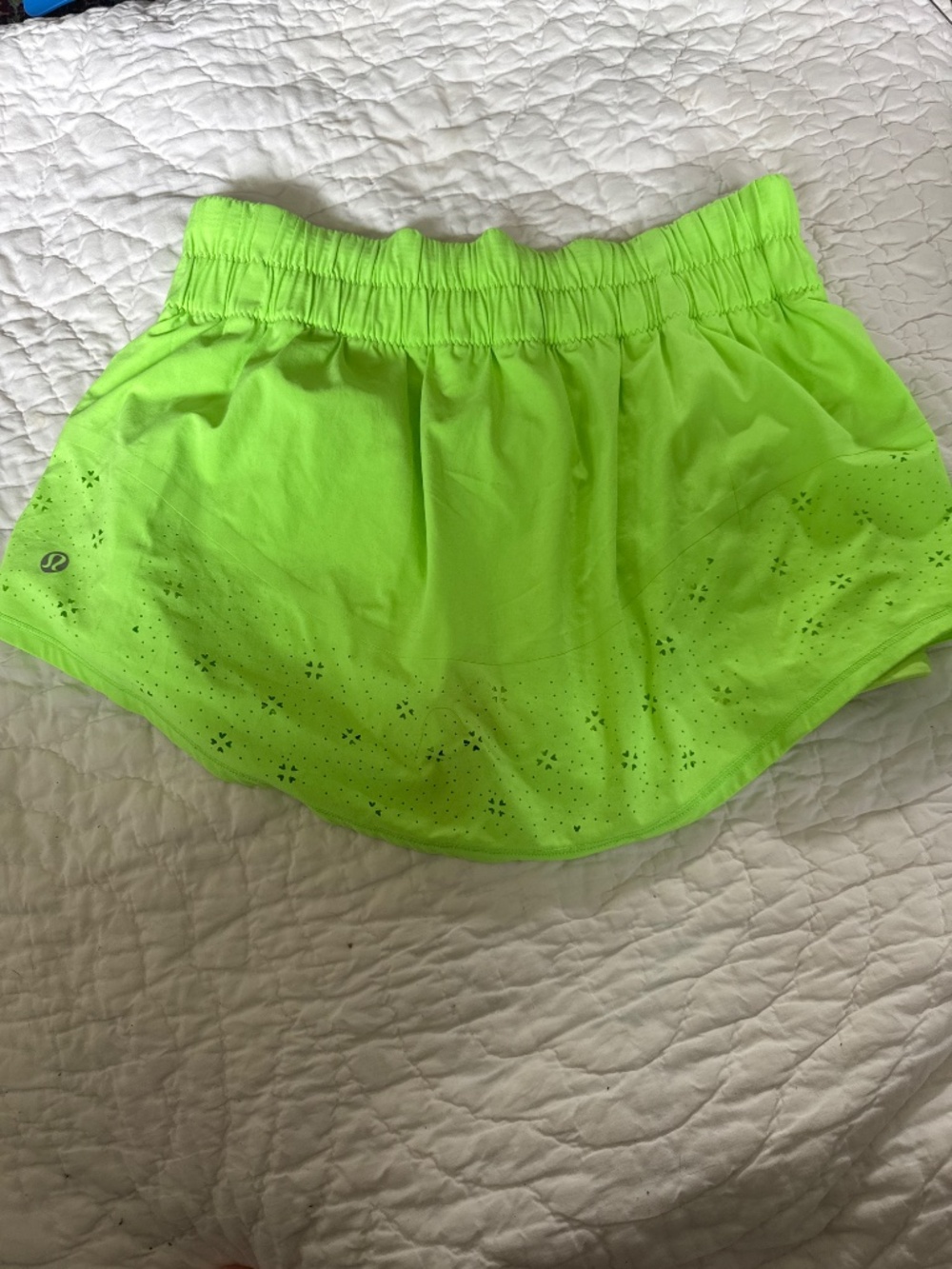 Lululemon skort - Picture 2 of 5